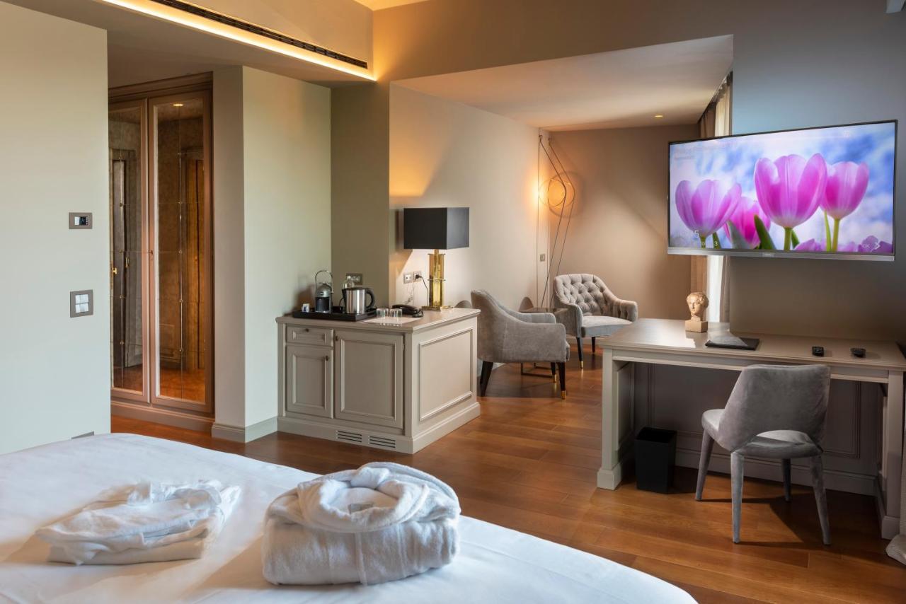 Dimora Cordero Hotel Priocca ภายนอก รูปภาพ